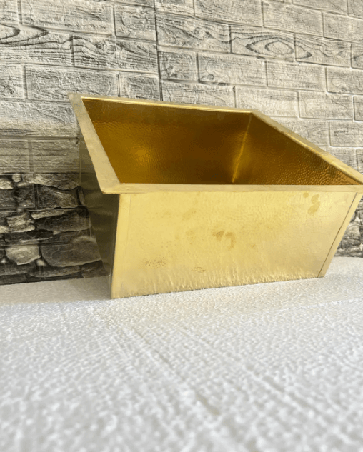 Brass sink Hammered – Versatile for Kitchen, Bar, and Outdoor Spaces / square
