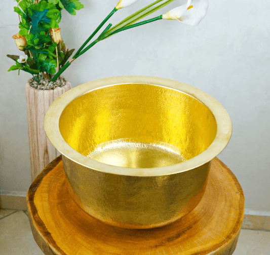 Handcrafted Luxury: Custom 12'' Brass Bar Sink – Timeless Elegance for Your Space / round