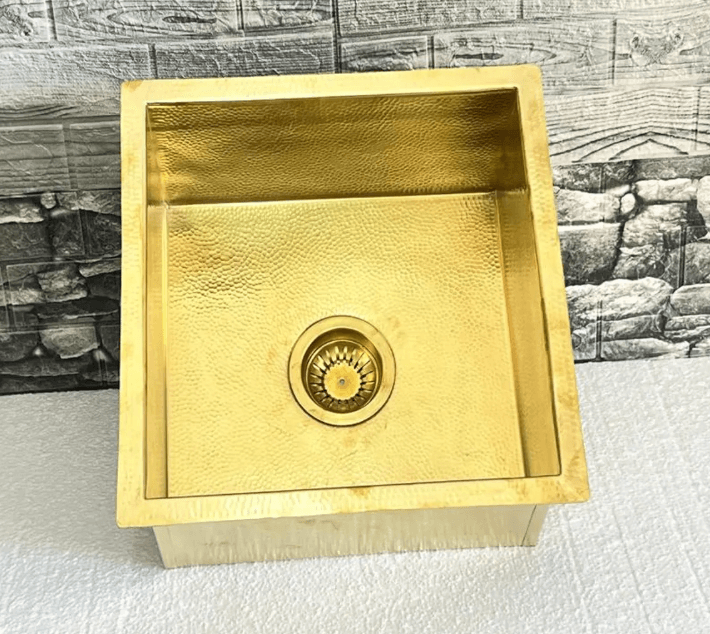 Brass sink Hammered – Versatile for Kitchen, Bar, and Outdoor Spaces / square