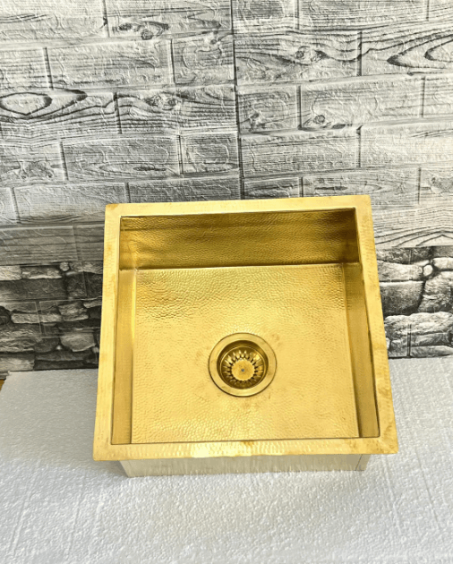 Brass sink Hammered – Versatile for Kitchen, Bar, and Outdoor Spaces / square