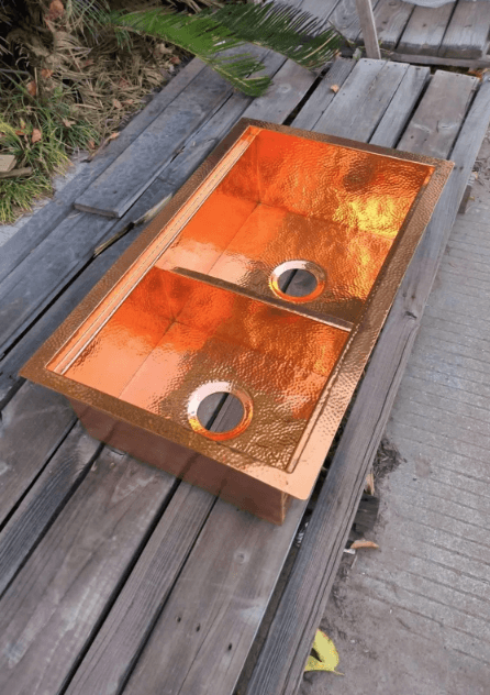 Handcrafted Hammered Copper Double Kitchen Sink – Farmhouse Style with Customizable Dimensions / double red