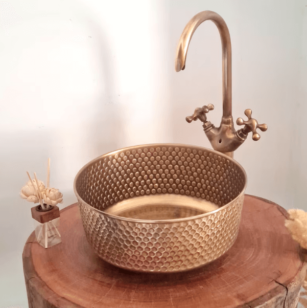 Mid-Century Modern Hammered Brushed Brass Sink - Luxury Bathroom Fixture / sink cell